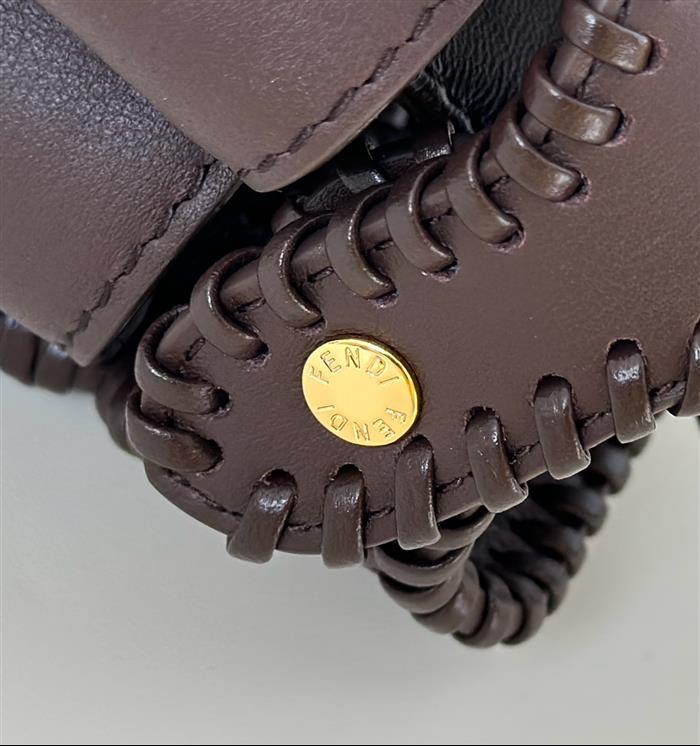 2026 826222755856